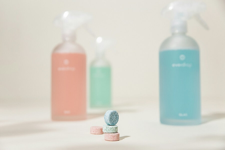 A refillable concentrate cleaning bottle in daylight, the short Clean Home kit